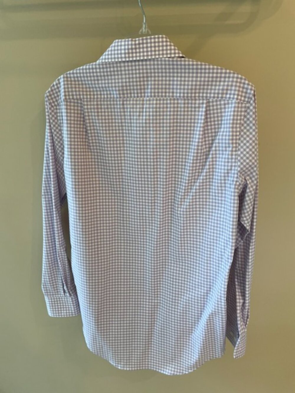 Men's Tommy Hilfiger Dress shirt in lilac and white, size 15, 32/33. - Picture 2 of 2